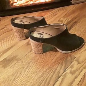 Size 10 Von Dutch open toe mule
